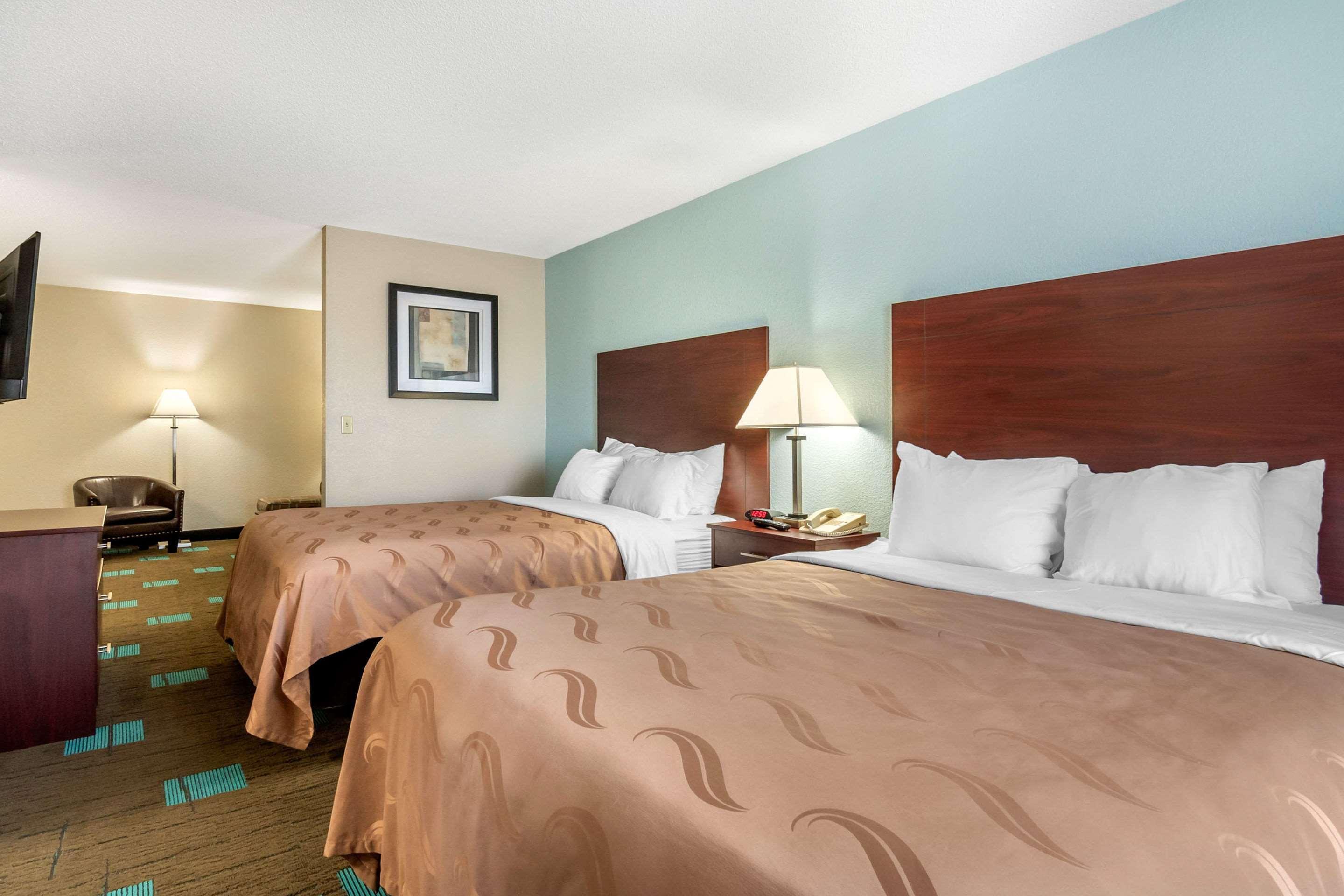 Quality Suites Kansas City International Airport Zewnętrze zdjęcie