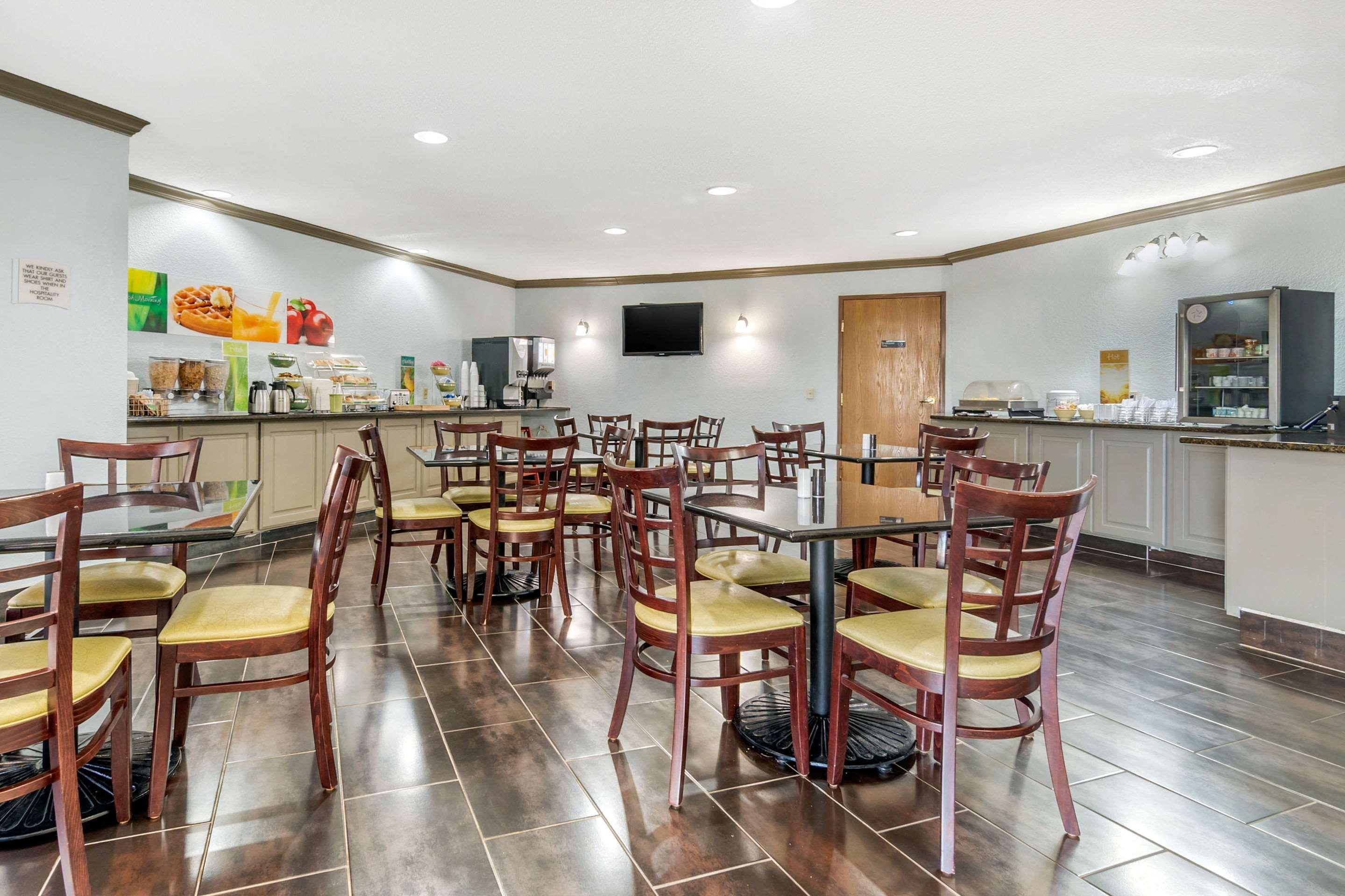 Quality Suites Kansas City International Airport Zewnętrze zdjęcie