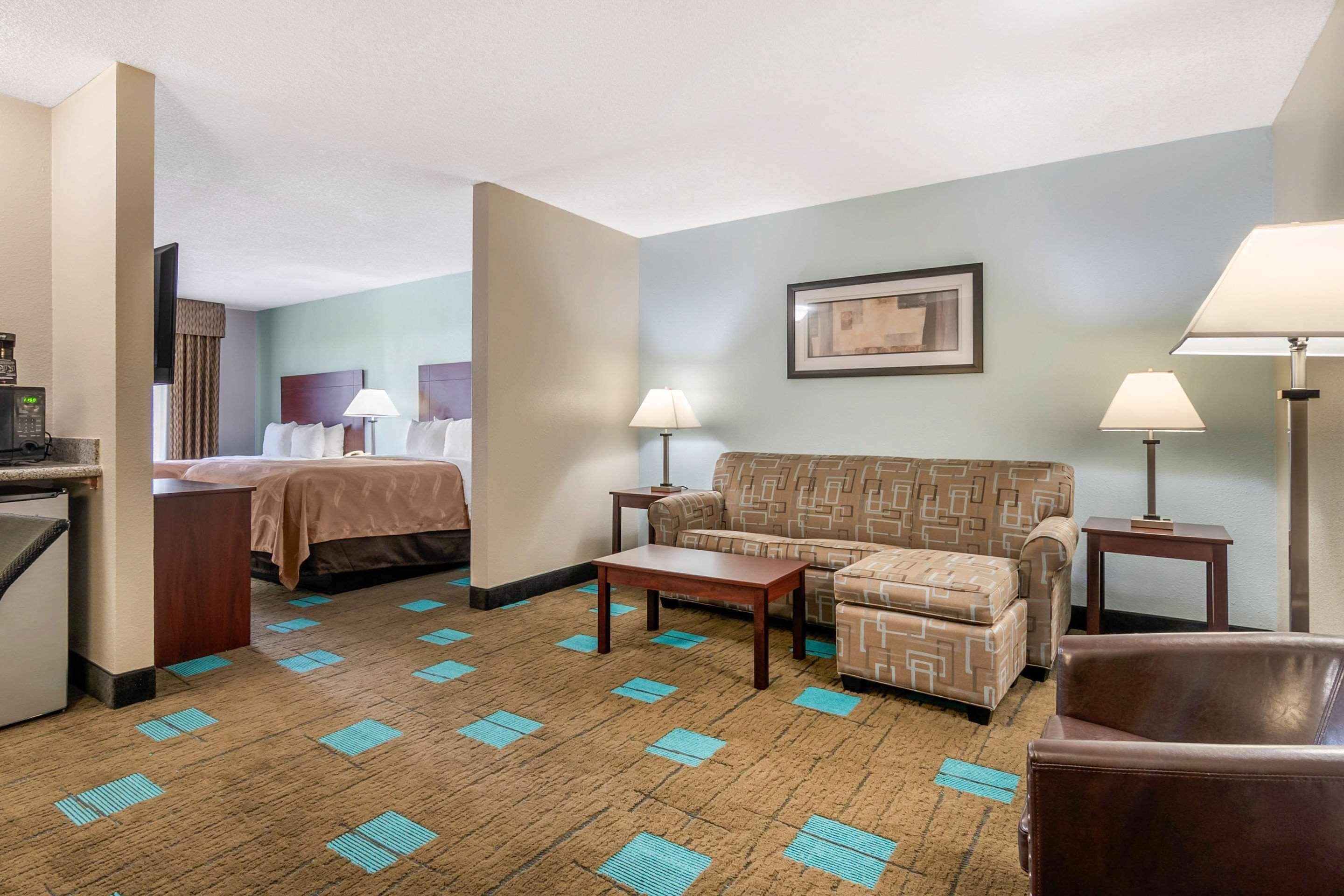 Quality Suites Kansas City International Airport Zewnętrze zdjęcie