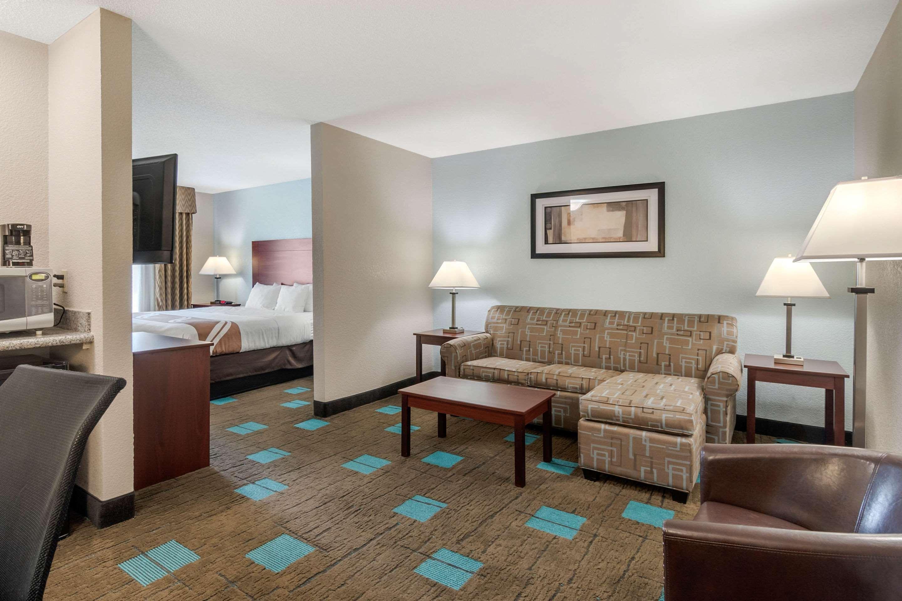 Quality Suites Kansas City International Airport Zewnętrze zdjęcie