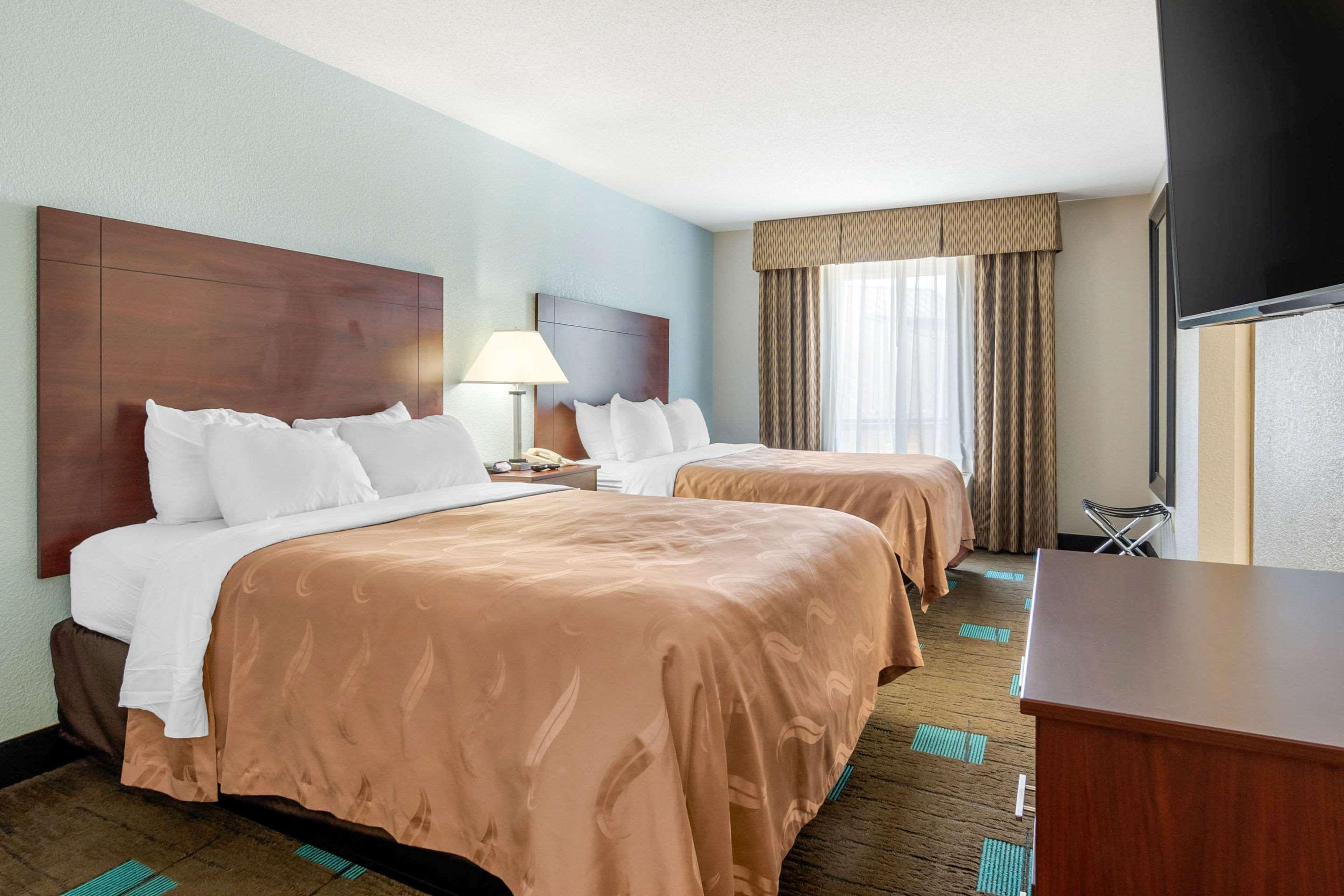 Quality Suites Kansas City International Airport Zewnętrze zdjęcie